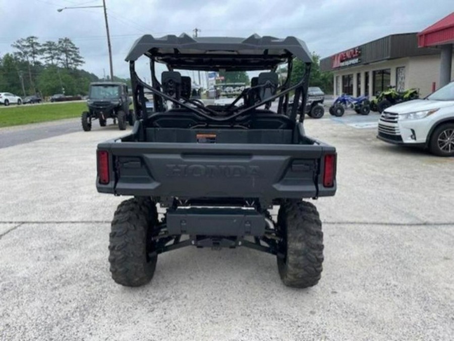 2025 Honda Pioneer 1000-6 Deluxe Crew