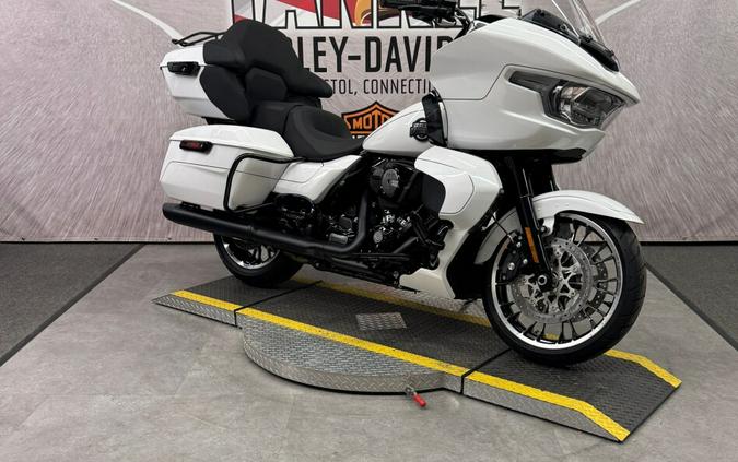 2026 FLTRXL Road Glide Limited