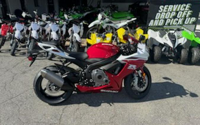 2027 GSX-R600 - Suzuki