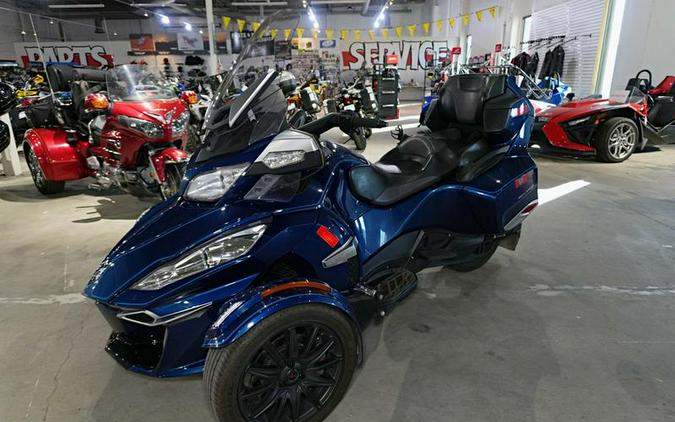 2016 Can-Am® Spyder® RT-S 6-Speed Semi-Automatic (SE6)
