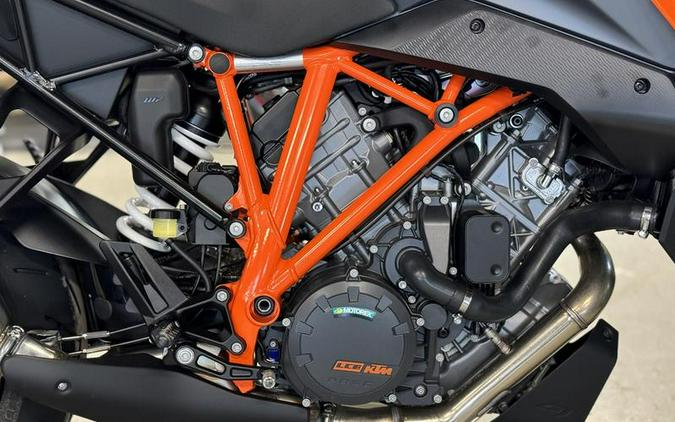 2024 KTM 1290 Super Duke GT