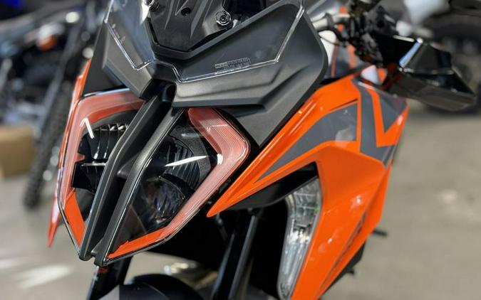 2024 KTM 1290 Super Duke GT