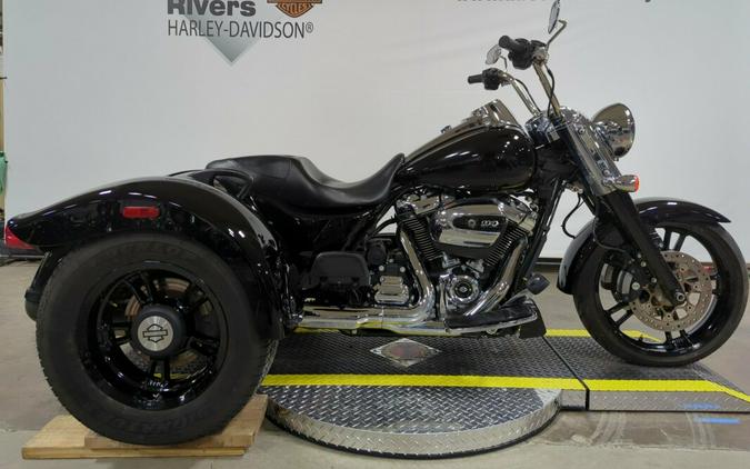 2021 Harley-Davidson® Freewheeler® Vivid Black