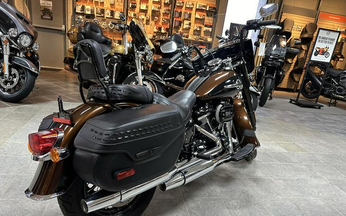 2019 Harley-Davidson® FLHCS - Heritage Classic 114