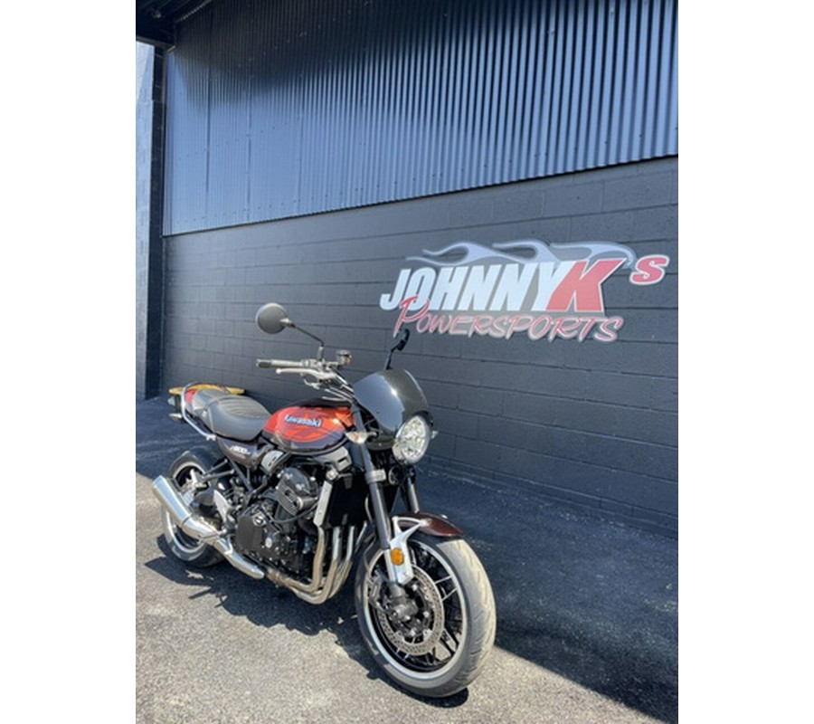 2018 Kawasaki Z900RS Metallic Spark Black