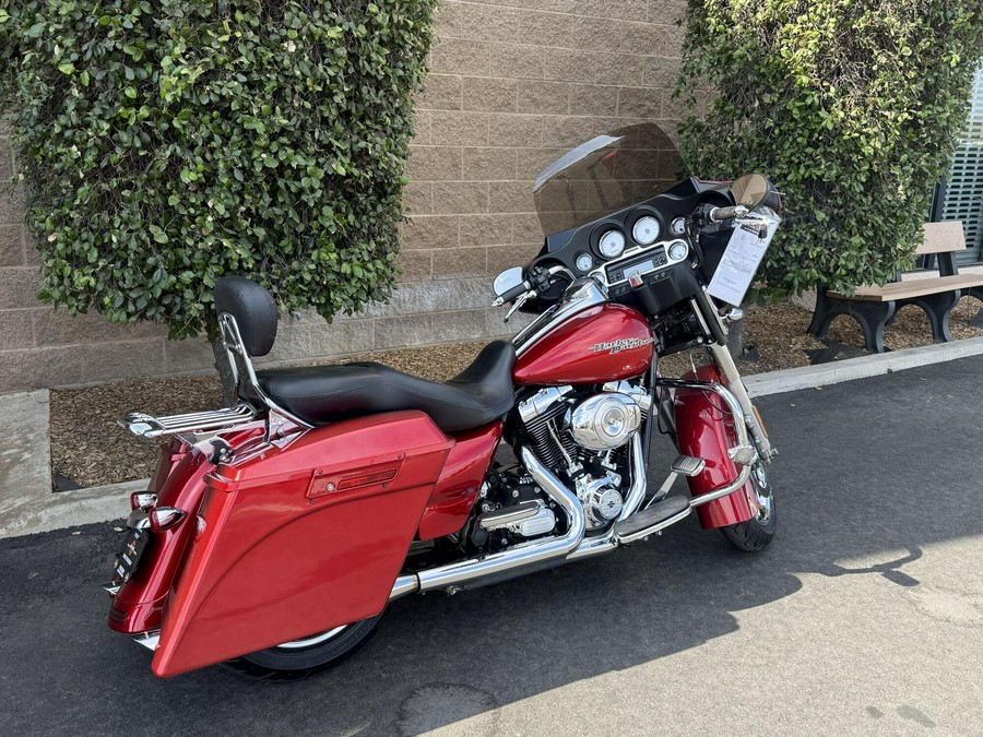 2012 FLHX103