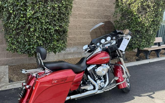 2012 FLHX103