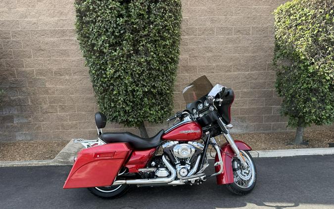 2012 FLHX103