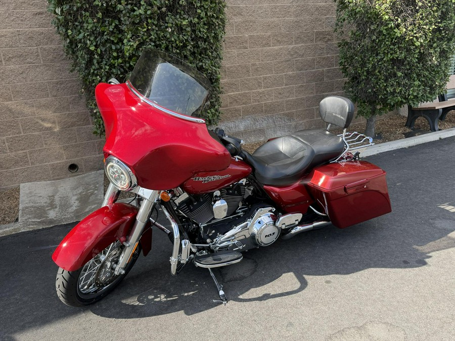2012 FLHX103