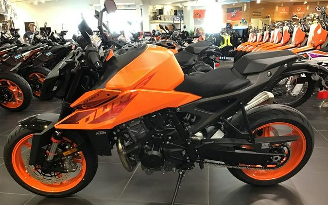 2024 KTM 990 Duke