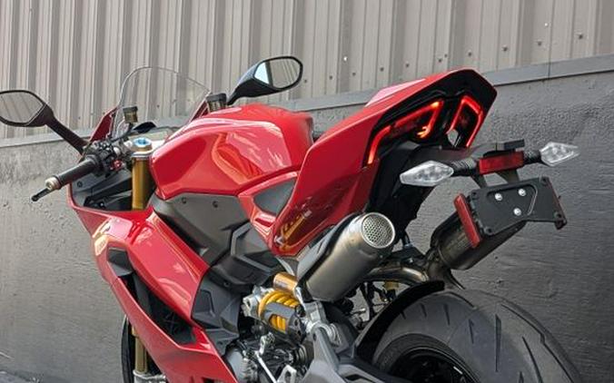 New 2026 DUCATI PANIGALE V2S
