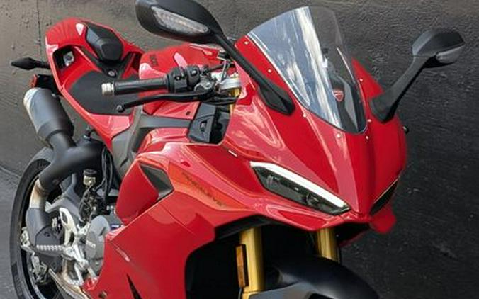 New 2026 DUCATI PANIGALE V2S