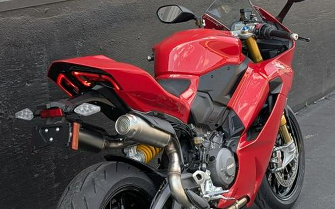 New 2026 DUCATI PANIGALE V2S