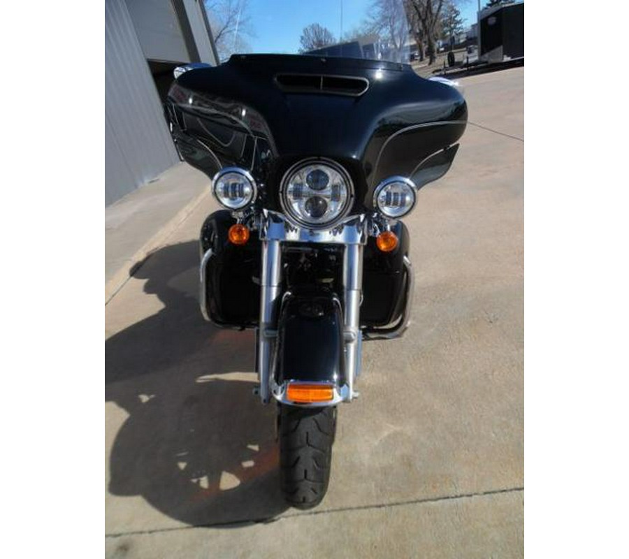 2014 Harley-Davidson® FLHTCU - Electra Glide® Ultra Classic®