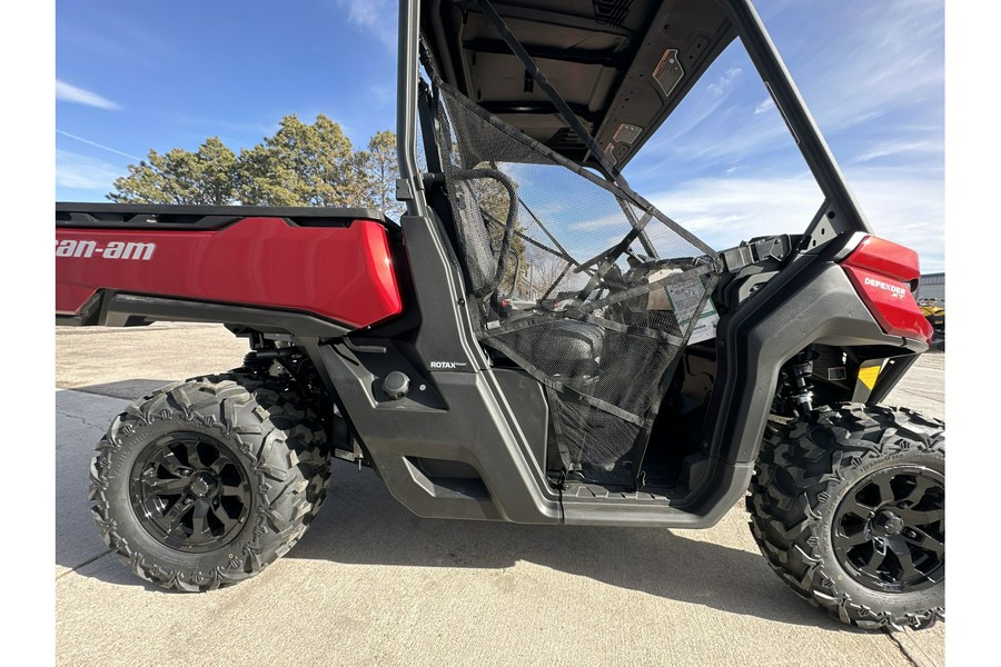 2024 Can-Am DEFENDER XT HD9