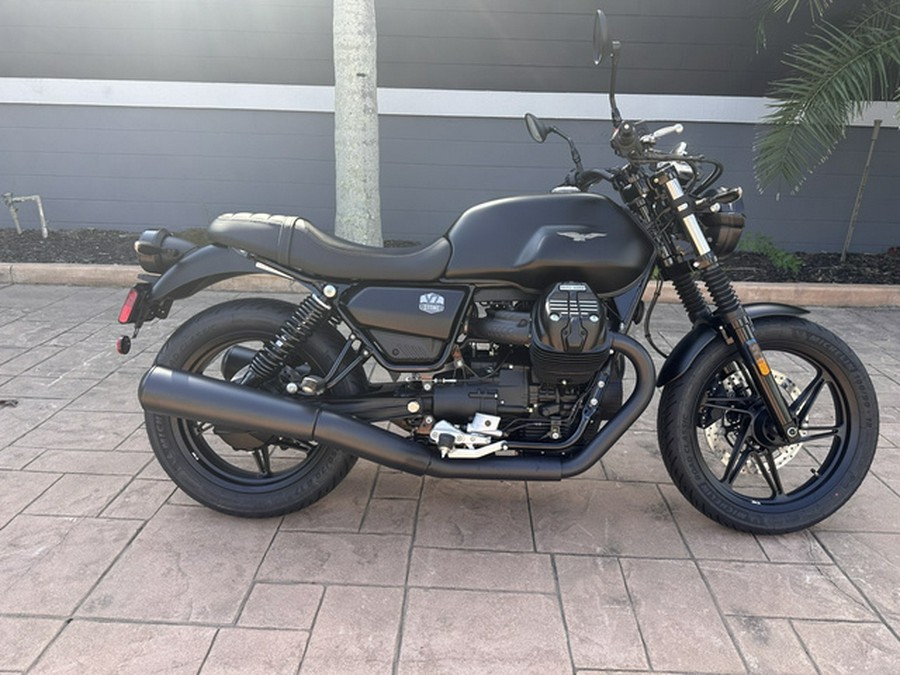 2024 Moto Guzzi V7 Stone