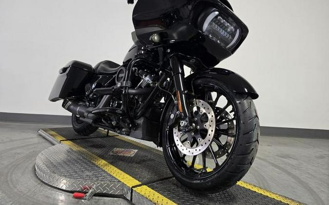 2018 Harley-Davidson® FLTRXS - Road Glide® Special