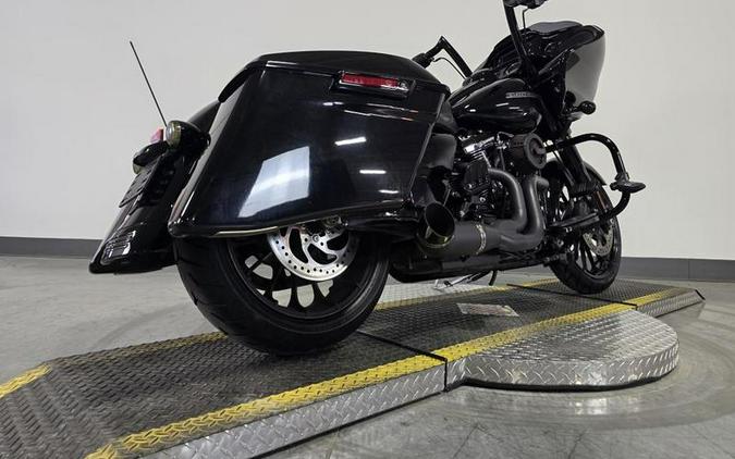 2018 Harley-Davidson® FLTRXS - Road Glide® Special