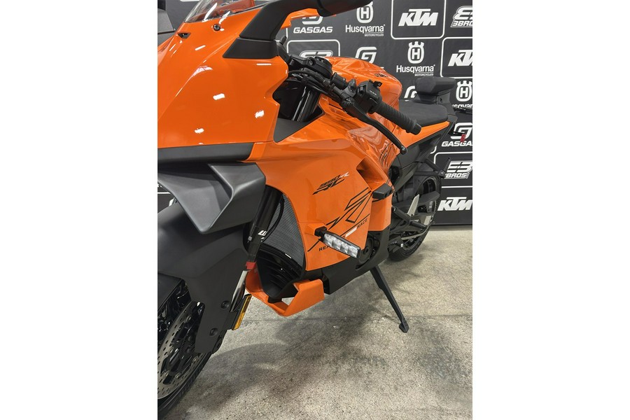 2026 KTM 990 RC R