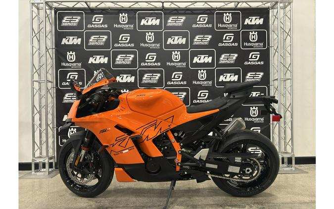 2026 KTM 990 RC R