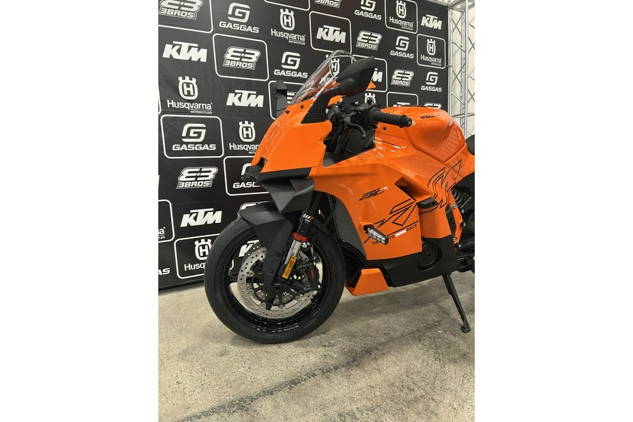 2026 KTM 990 RC R