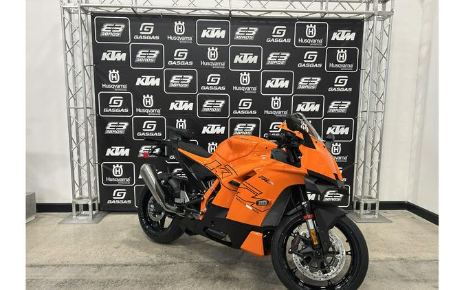2026 KTM 990 RC R