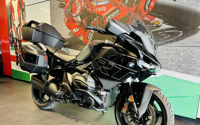 2026 BMW R 1300 RT Triple Black