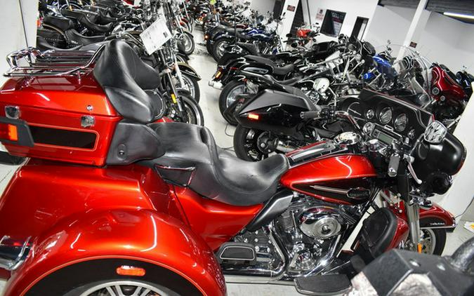 2012 Harley-Davidson Trike FLHTCUTG - Tri Glide Ultra Classic
