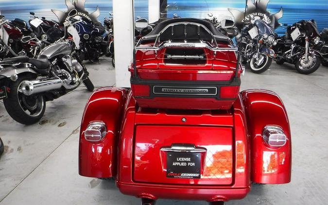 2012 Harley-Davidson Trike FLHTCUTG - Tri Glide Ultra Classic