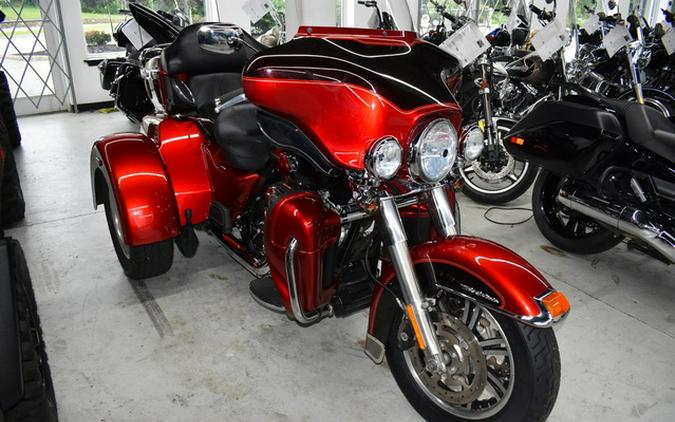 2012 Harley-Davidson Trike FLHTCUTG - Tri Glide Ultra Classic