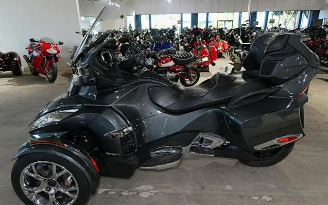 2019 Can-Am® Spyder® RT Limited Chrome