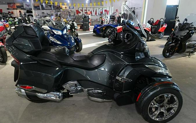 2019 Can-Am® Spyder® RT Limited Chrome