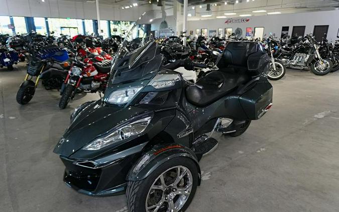 2019 Can-Am® Spyder® RT Limited Chrome