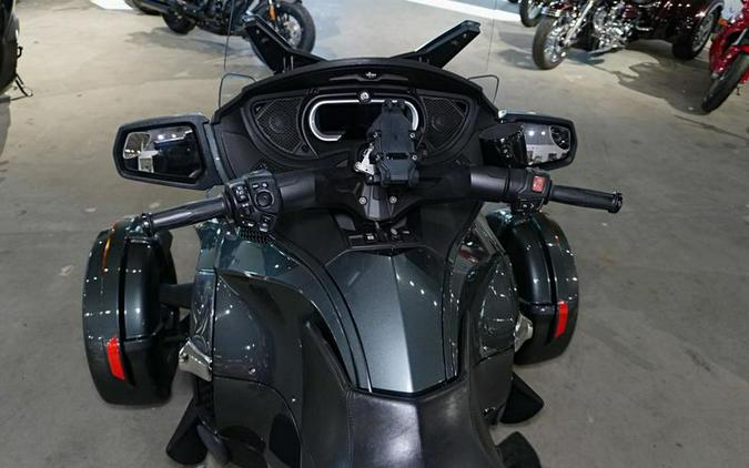 2019 Can-Am® Spyder® RT Limited Chrome