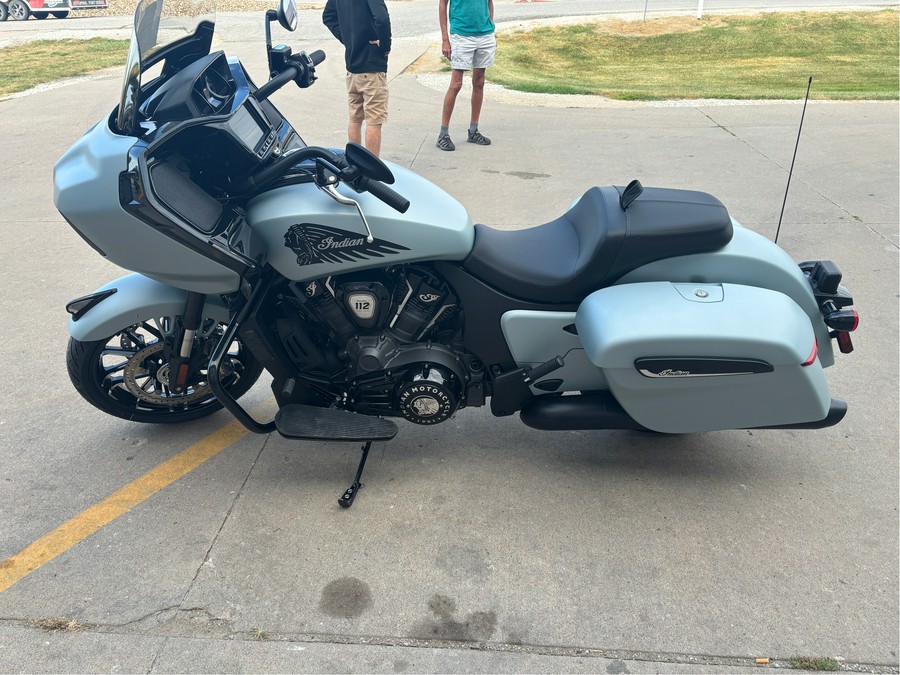 2025 Indian Motorcycle Challenger® Dark Horse® 112