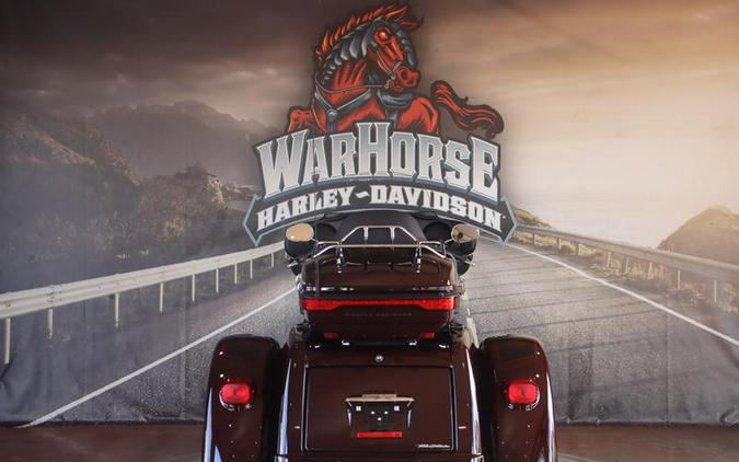 2022 Harley-Davidson® FLHTCUTG - Tri Glide® Ultra