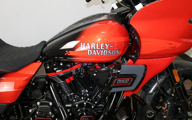 Harley-Davidson® CVO Road Glide ST 2026 FLTRXSTSE 84680403 CITRUS HEAT W/ PINSTRIPE