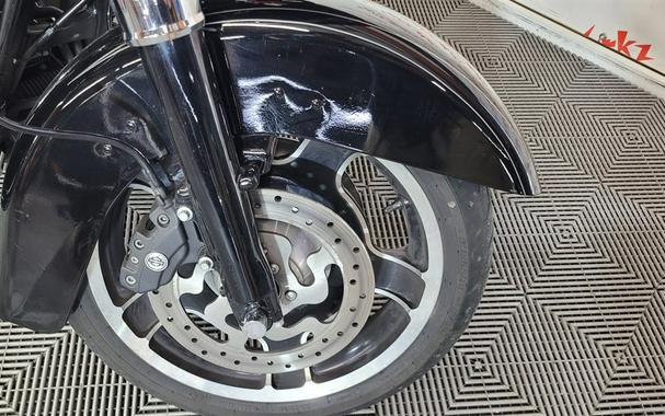 2013 HARLEY DAVIDSON ROAD GLIDE FLTRX