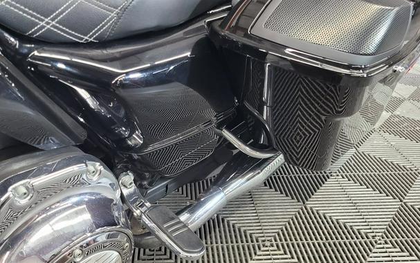 2013 HARLEY DAVIDSON ROAD GLIDE FLTRX