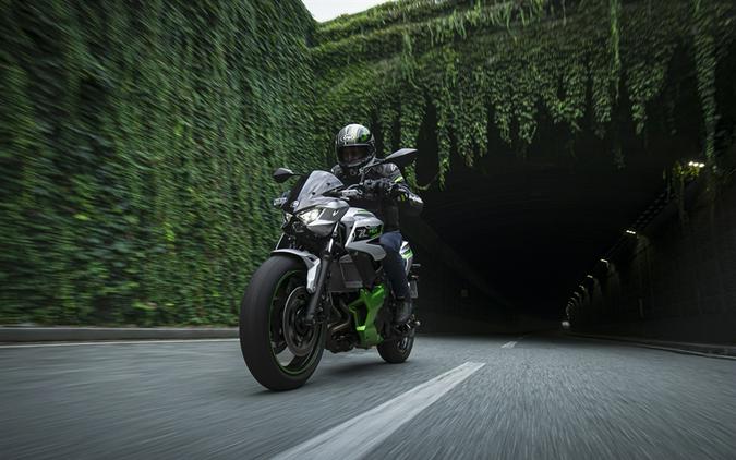 2024 Kawasaki Z7 Hybrid ABS