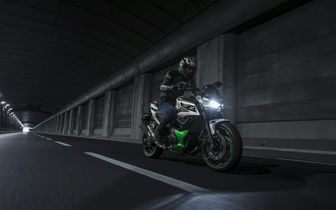 2024 Kawasaki Z7 Hybrid ABS