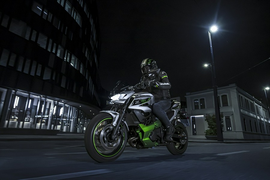 2024 Kawasaki Z7 Hybrid ABS