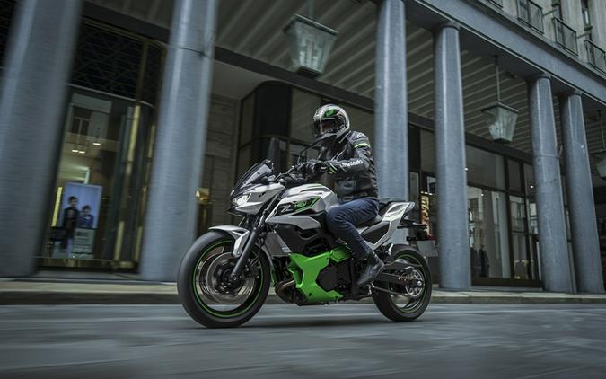 2024 Kawasaki Z7 Hybrid ABS