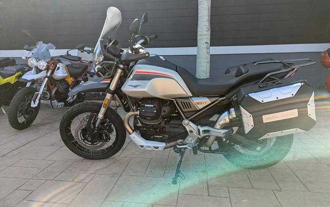 2023 Moto Guzzi V85 TT Travel