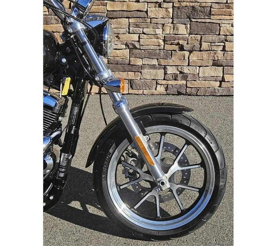 2016 Harley-Davidson® XL1200T - Sportster® SuperLow® 1200T