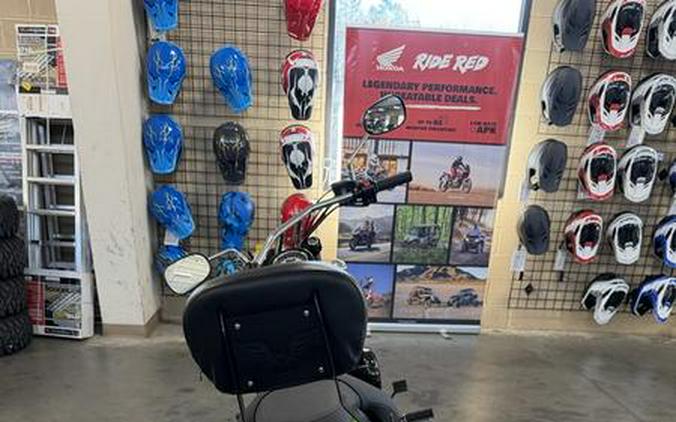 2018 Kawasaki Vulcan® 900 Custom