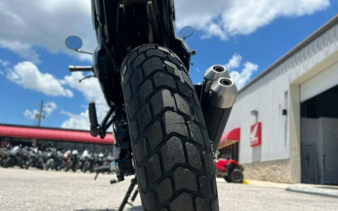 2027 Triumph STREET TRACKER 400
