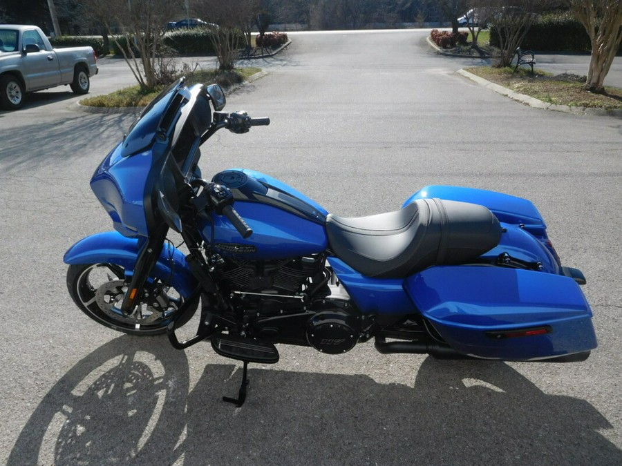 FLHX 2024 Street Glide®