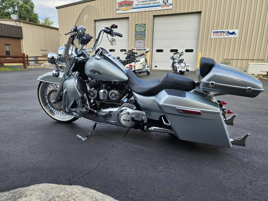 2011 Harley-Davidson® FLHRC - Road King® Classic