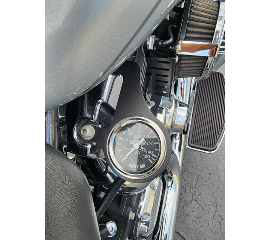 2011 Harley-Davidson® FLHRC - Road King® Classic